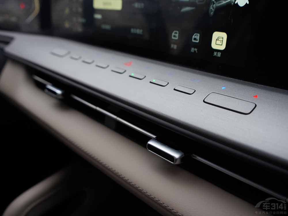 һͿ1000km+LCُ܇ָ