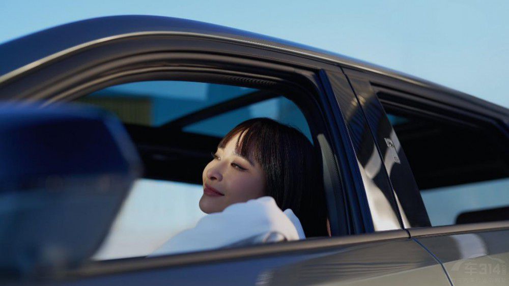 12.79萬先享藍(lán)鯨動(dòng)力 長(zhǎng)安UNI-Z強(qiáng)勢(shì)入局 12.79萬先享藍(lán)鯨動(dòng)力 長(zhǎng)安UNI-Z強(qiáng)勢(shì)入局