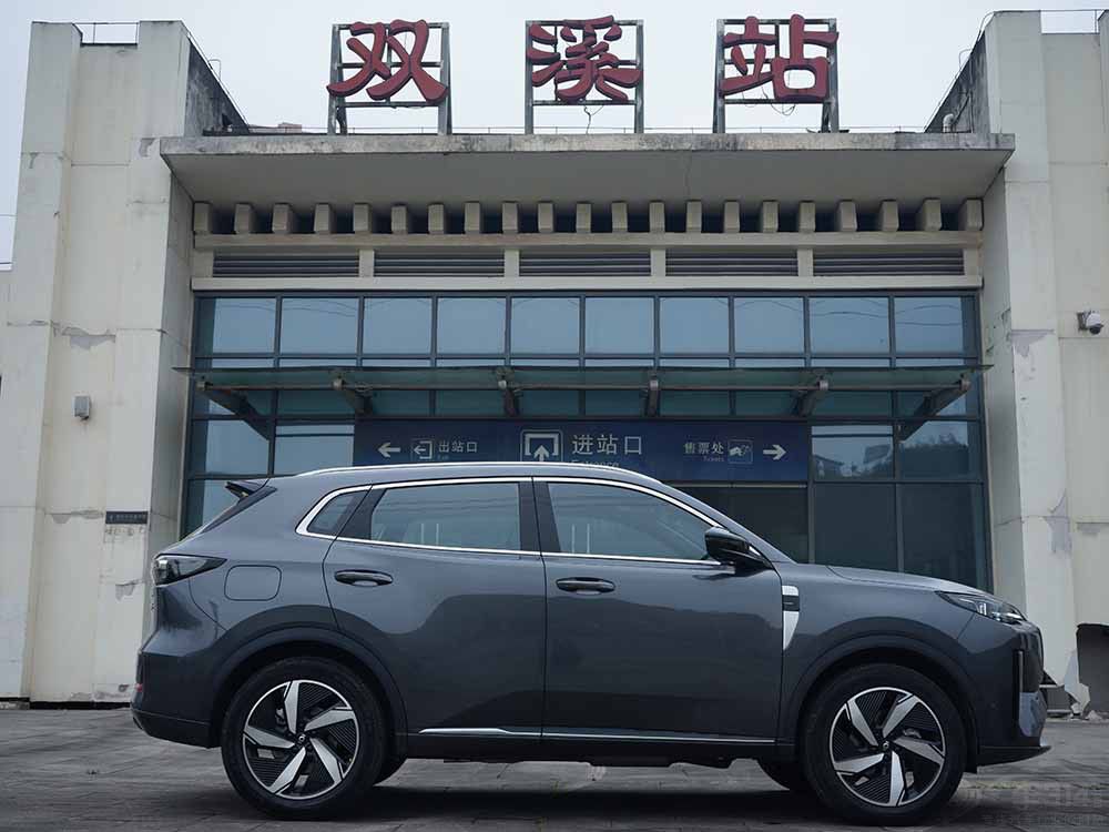 這三款“掀桌子”的新能源車真的值得一看 這三款“掀桌子”的新能源車真的值得一看