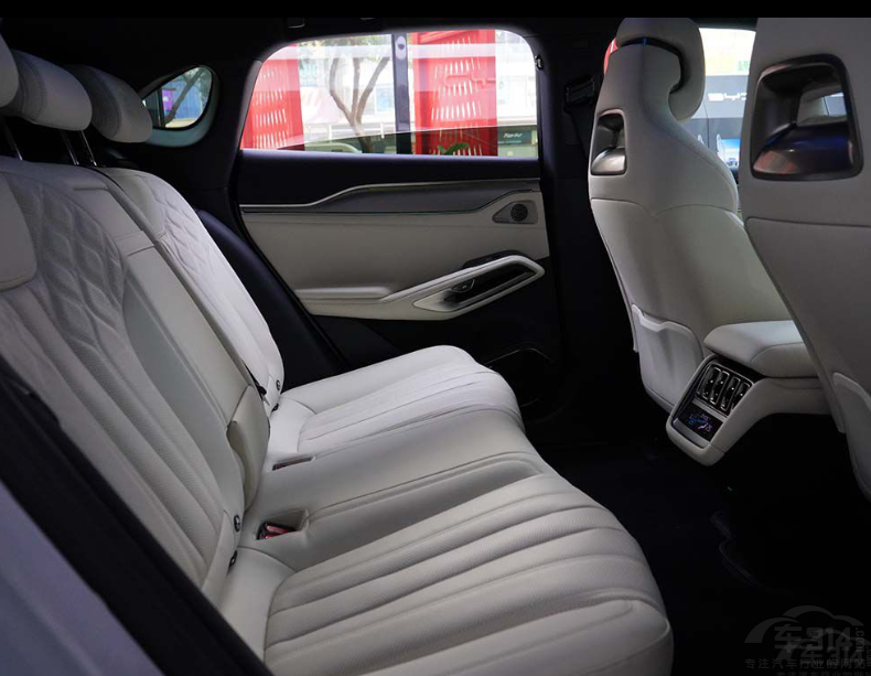 這三款車(chē)高顏的出游“搭子”值得了解一下 這三款車(chē)高顏的出游“搭子”值得了解一下