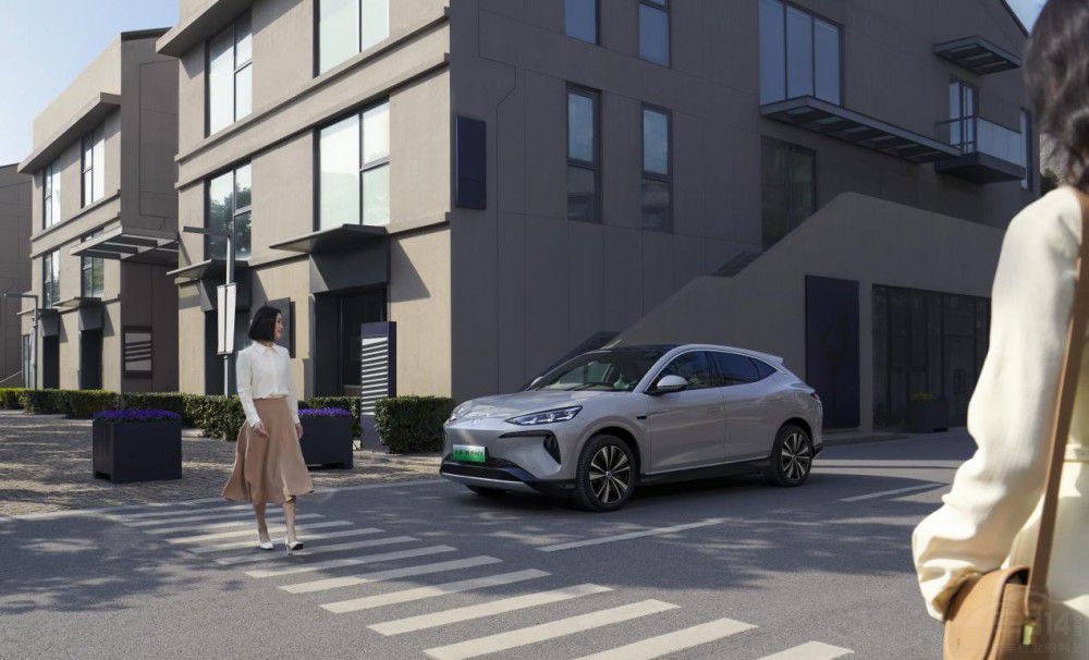 Am늄(dng)SUVv(sh)N7ʽУ