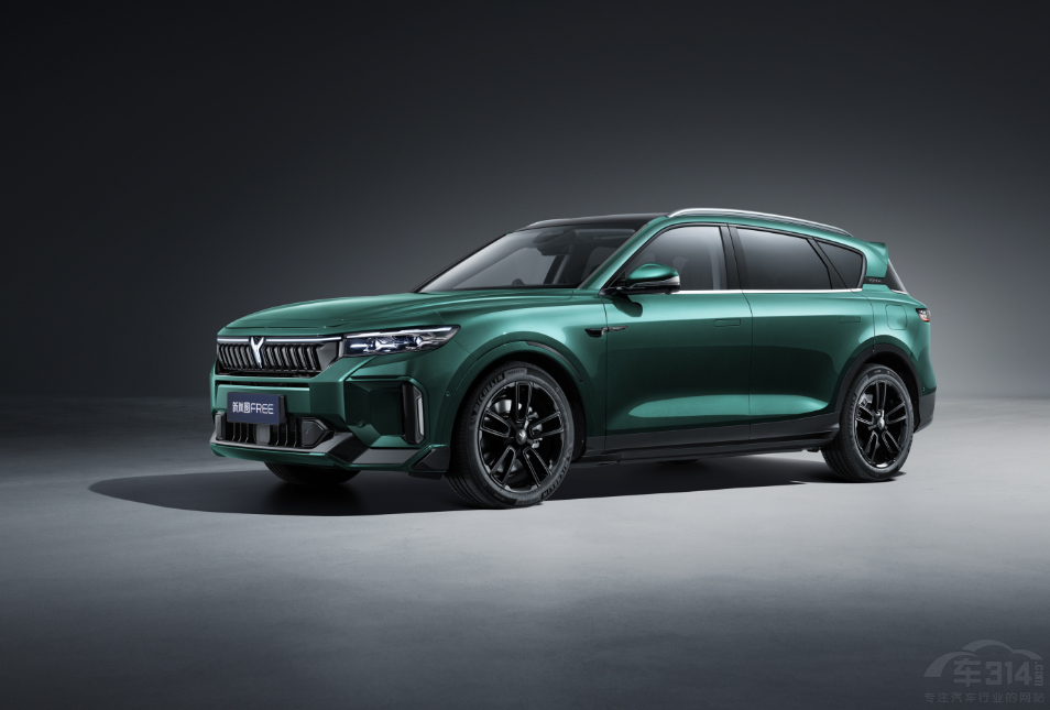 告訴你嵐圖 FREE和領克08EM-P怎么選   告訴你嵐圖 FREE和領克08EM-P怎么選