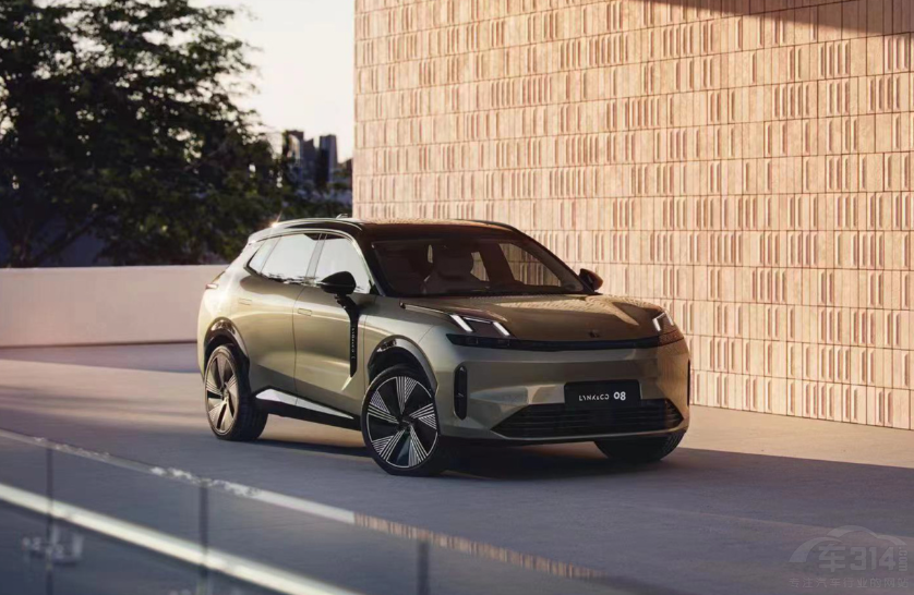 告訴你嵐圖 FREE和領克08EM-P怎么選   告訴你嵐圖 FREE和領克08EM-P怎么選