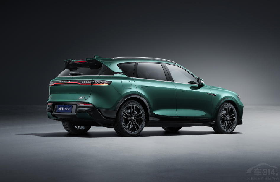 告訴你嵐圖 FREE和領克08EM-P怎么選   告訴你嵐圖 FREE和領克08EM-P怎么選