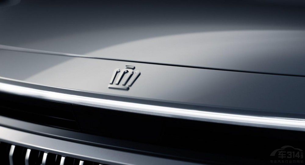 原裝進口皇冠耀世而來 指導價29.9萬元起 原裝進口皇冠耀世而來 指導價29.9萬元起