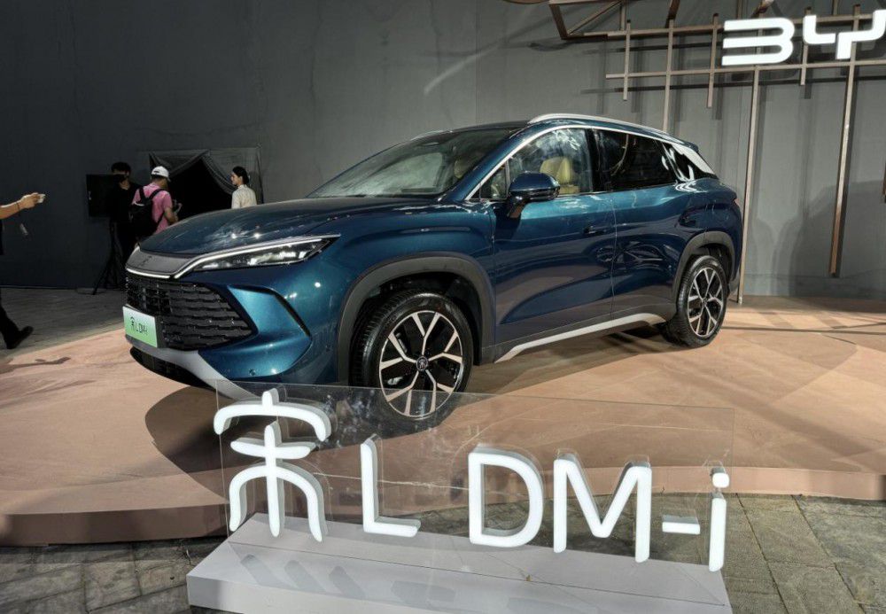 價(jià)格完全一致比亞迪“雙宋”到底該如何選擇 價(jià)格完全一致比亞迪“雙宋”到底該如何選擇