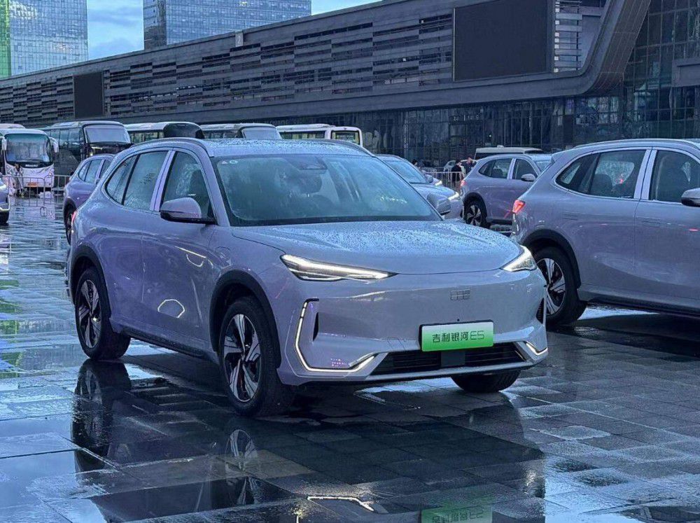 五個版本差價不到4萬吉利銀河E5該怎么買 五個版本差價不到4萬吉利銀河E5該怎么買