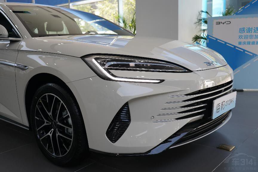 雙“7”大戰(zhàn)海豹07 DM-i挑戰(zhàn)領(lǐng)克07優(yōu)勢(shì)在誰 雙“7”大戰(zhàn)海豹07 DM-i挑戰(zhàn)領(lǐng)克07優(yōu)勢(shì)在誰