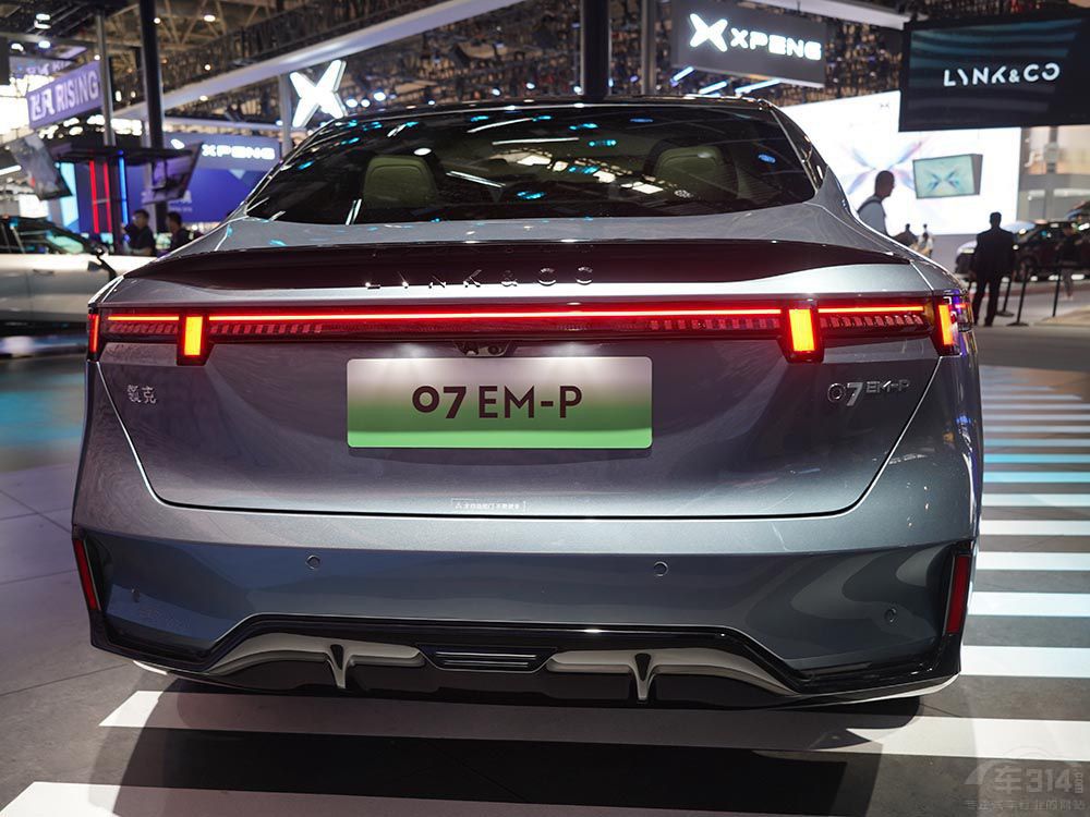 雙“7”大戰(zhàn)海豹07 DM-i挑戰(zhàn)領(lǐng)克07優(yōu)勢(shì)在誰 雙“7”大戰(zhàn)海豹07 DM-i挑戰(zhàn)領(lǐng)克07優(yōu)勢(shì)在誰