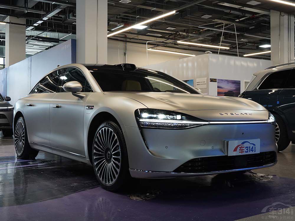 享界S9對比奔馳S級價格低很多卻更值得買 享界S9對比奔馳S級價格低很多卻更值得買