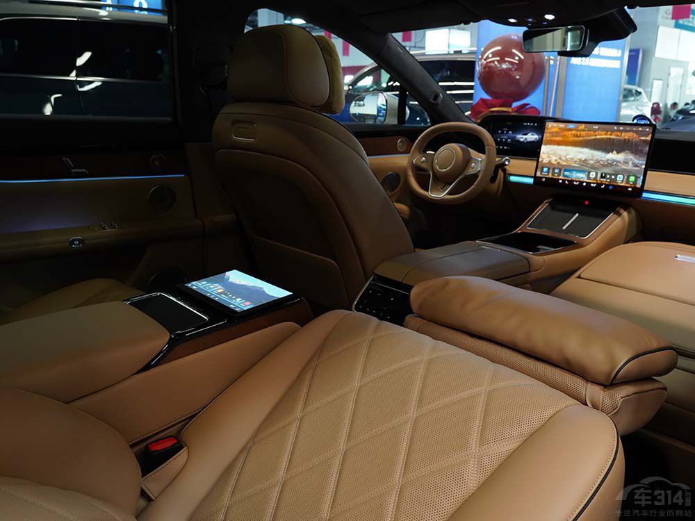 比奔馳EQS低很多的享界S9憑什么吊打德系 比奔馳EQS低很多的享界S9憑什么吊打德系