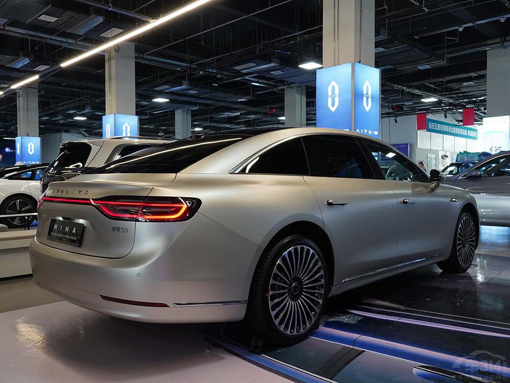 享界S9寶馬i7都是豪華純電轎車有何不同 享界S9寶馬i7都是豪華純電轎車有何不同