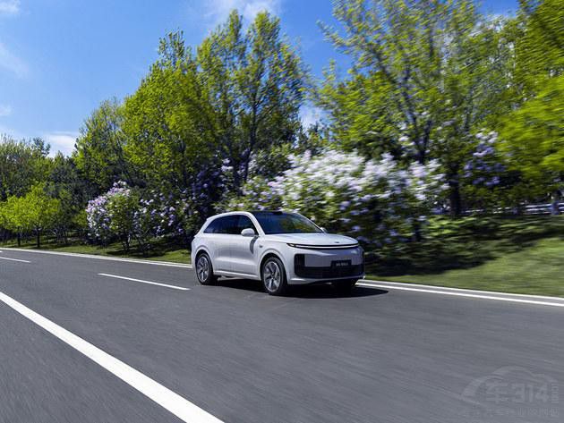 領(lǐng)克08 EM-P 碰上 理想L6 到底 誰是全能王 領(lǐng)克08 EM-P 碰上 理想L6 到底 誰是全能王