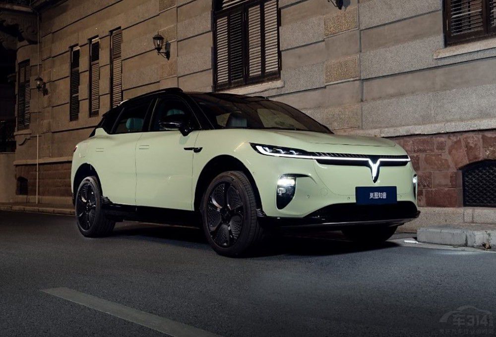 國慶前訂輛車 選嵐圖知音還是老將小鵬G6 國慶前訂輛車 選嵐圖知音還是老將小鵬G6