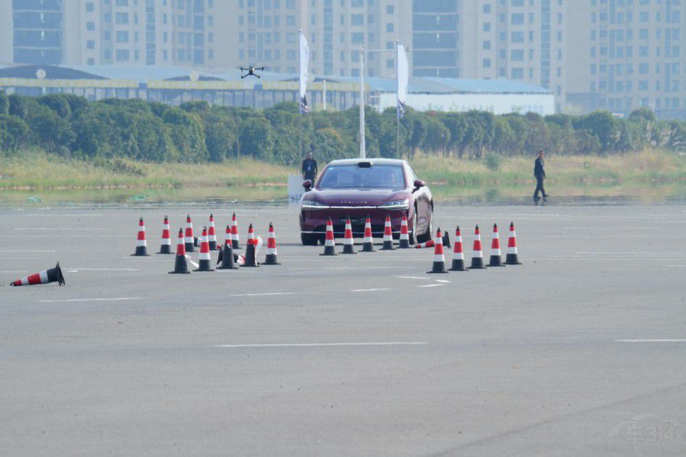 yS9ױPAI܇ĵױPʲôӣ