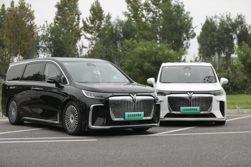 滿電續(xù)航突破1400公里 嵐圖夢(mèng)想家真硬核 滿電續(xù)航突破1400公里 嵐圖夢(mèng)想家真硬核