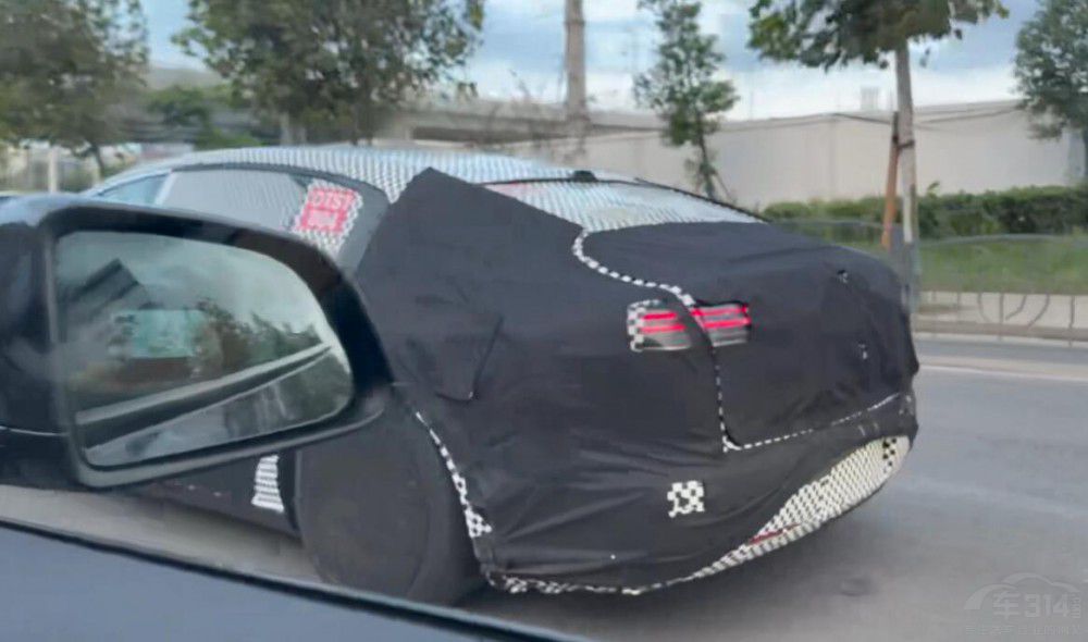 廣州車展三大國產(chǎn)豪車 起步就得30大幾萬 廣州車展三大國產(chǎn)豪車 起步就得30大幾萬