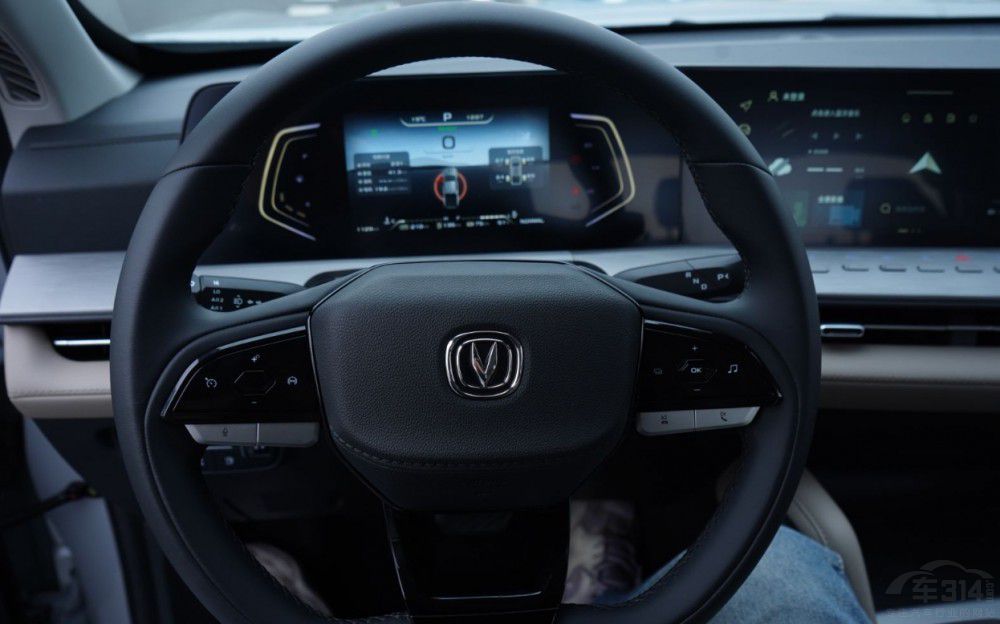 誰說皮卡不適合女生開 長安獵手第一個不 誰說皮卡不適合女生開 長安獵手第一個不