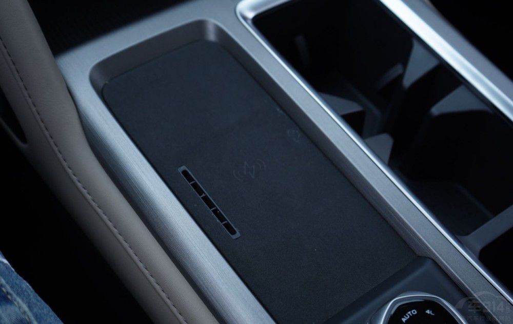 誰說皮卡不適合女生開 長安獵手第一個不 誰說皮卡不適合女生開 長安獵手第一個不