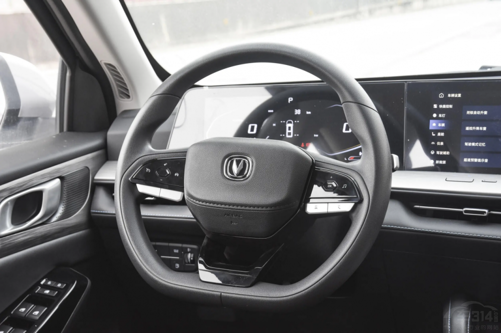 市區(qū)開皮卡油耗很高 長安獵手表示不同意 市區(qū)開皮卡油耗很高 長安獵手表示不同意