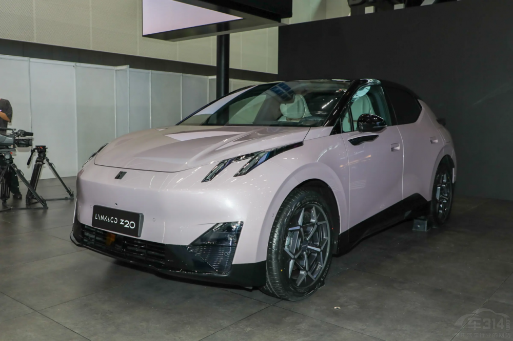 12月新車盤點 主打優(yōu)而親民 合資車難抗衡 12月新車盤點 主打優(yōu)而親民 合資車難抗衡