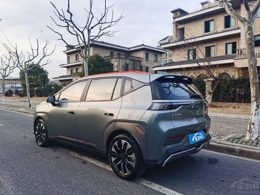 預(yù)算10萬(wàn)買(mǎi)代步車(chē) 這三款車(chē)型可以了解下 預(yù)算10萬(wàn)買(mǎi)代步車(chē) 這三款車(chē)型可以了解下