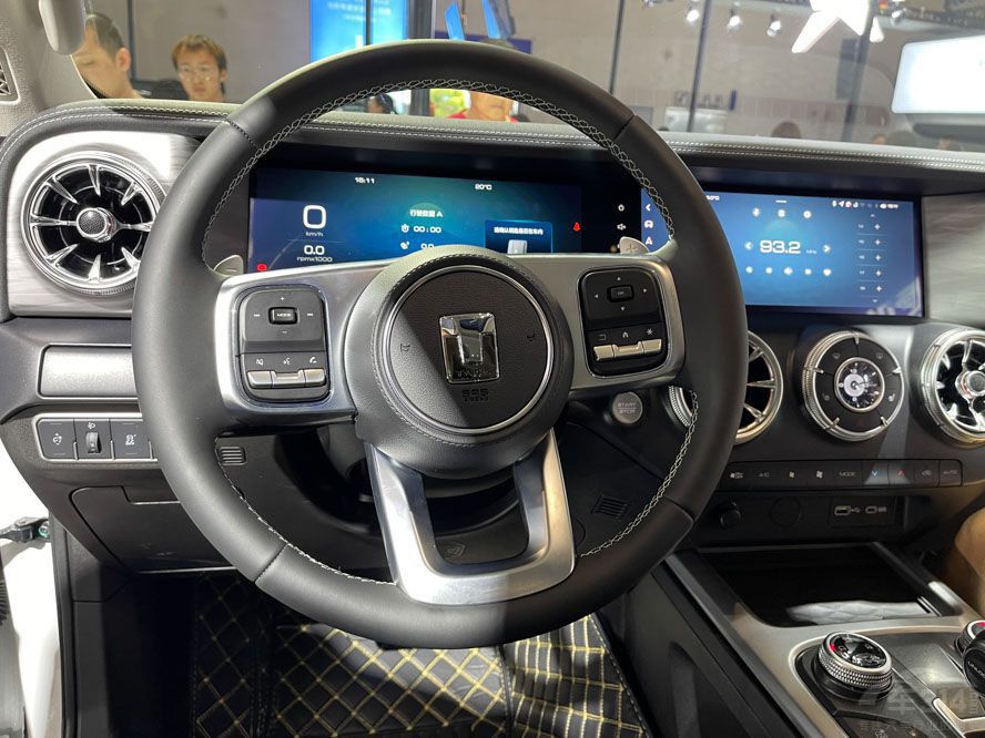 20fԃrԽҰ܇ ̹300߀l