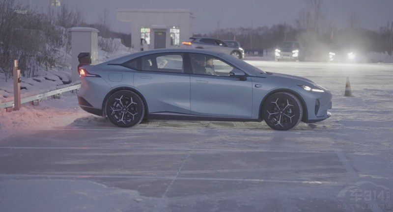 ܇(zhn)(wn){(ln)L07ͣ܇]Y