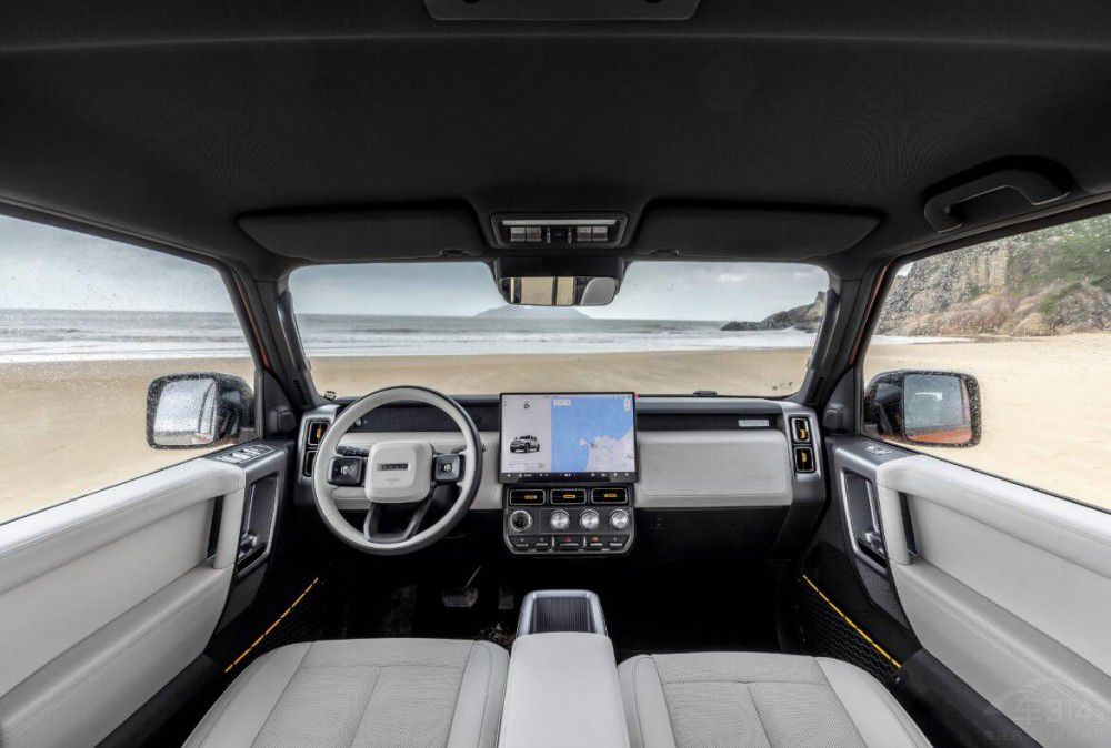 ӲL(fng)ĳSUV@e(cu)