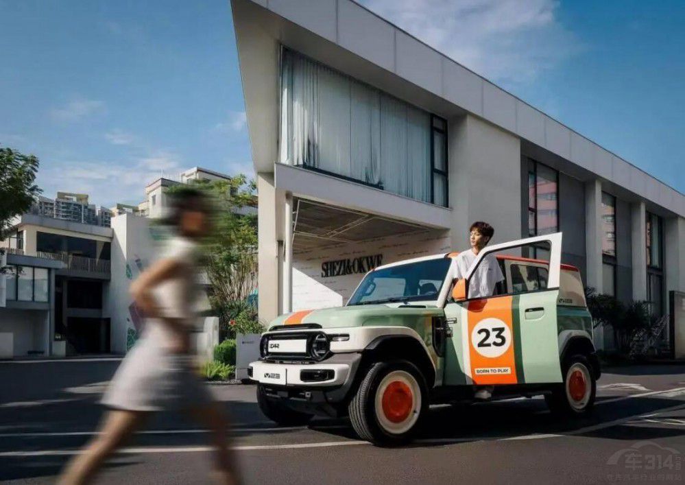 ӲL(fng)ĳSUV@e(cu)