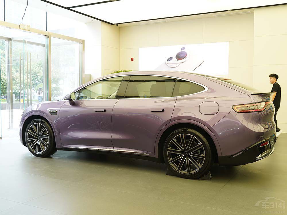 MMǽR7Model Y°