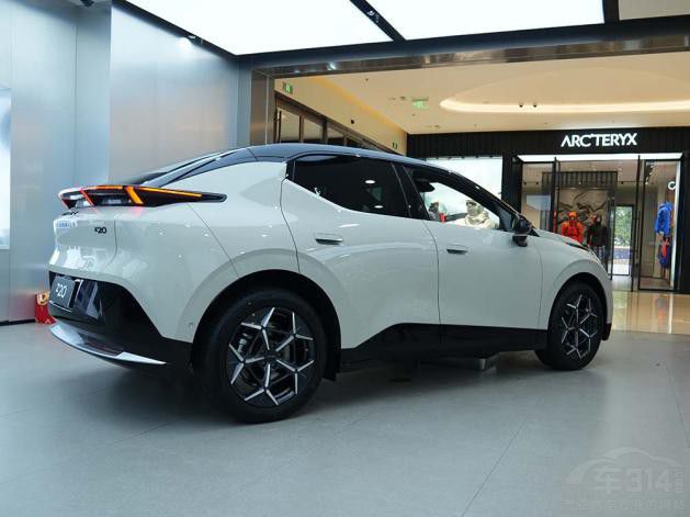 15f(wn)ԪɶȫС܇(ch)ֵI(mi)