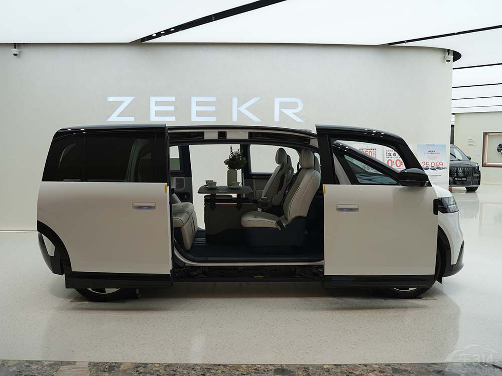 奶爸如何選擇出行座駕 這三款車打了個(gè)樣 奶爸如何選擇出行座駕 這三款車打了個(gè)樣