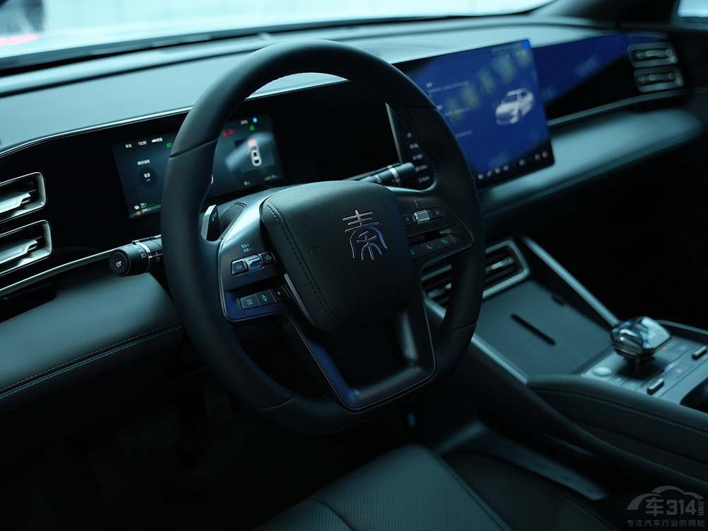 買這三款國產(chǎn)轎車 體驗真正的“智駕平權(quán)” 買這三款國產(chǎn)轎車 體驗真正的“智駕平權(quán)”