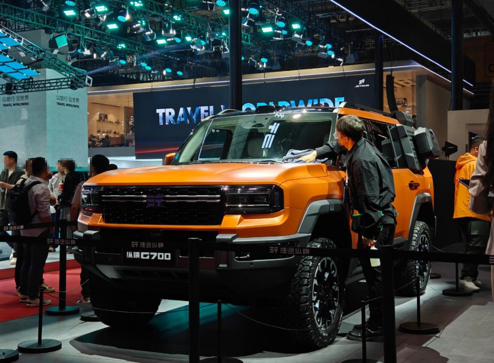 Ϻ܇չӲԽҰSUV I(mi)Ă(g)