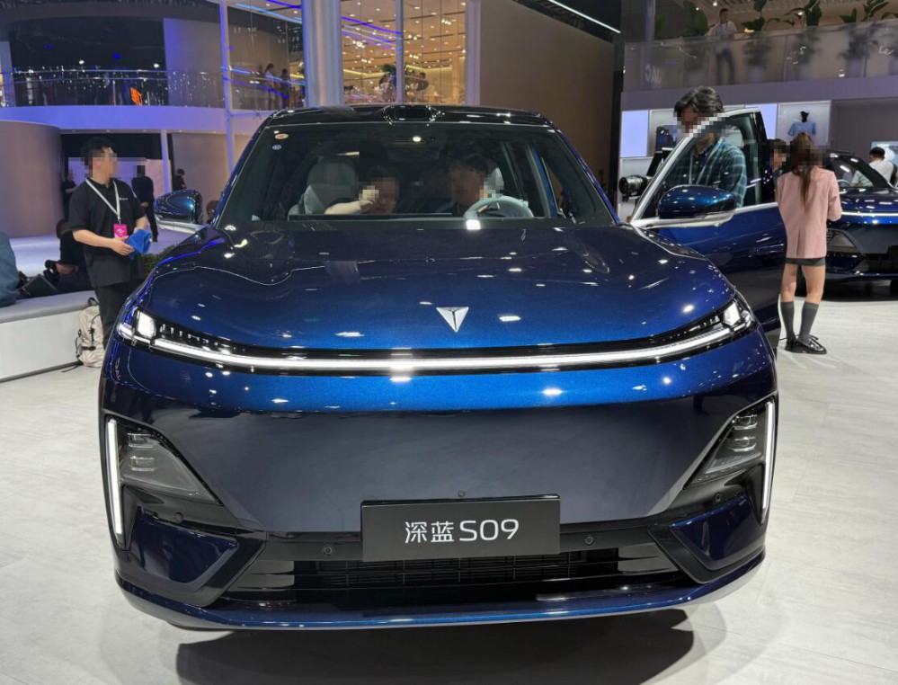 上海車展最火的3款豪華SUV 富哥都饞哭了 上海車展最火的3款豪華SUV 富哥都饞哭了
