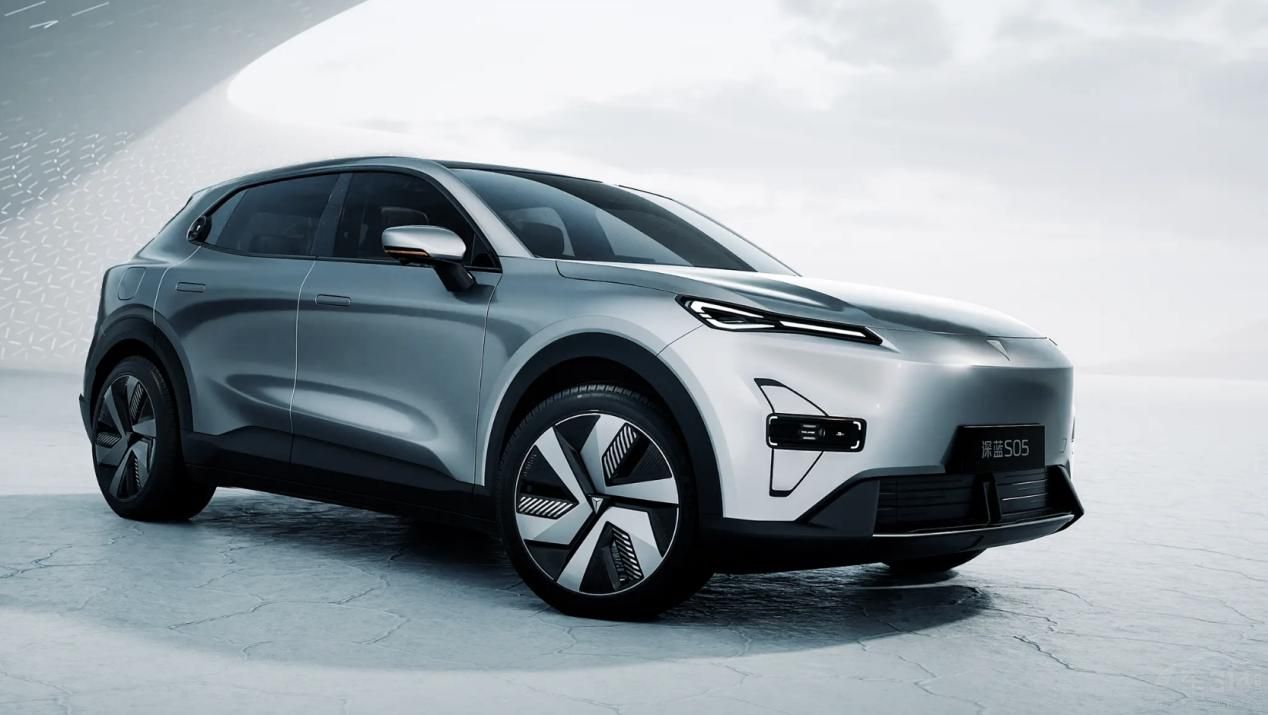 深藍S05為什么比比亞迪元PLUS更值得入手 深藍S05為什么比比亞迪元PLUS更值得入手