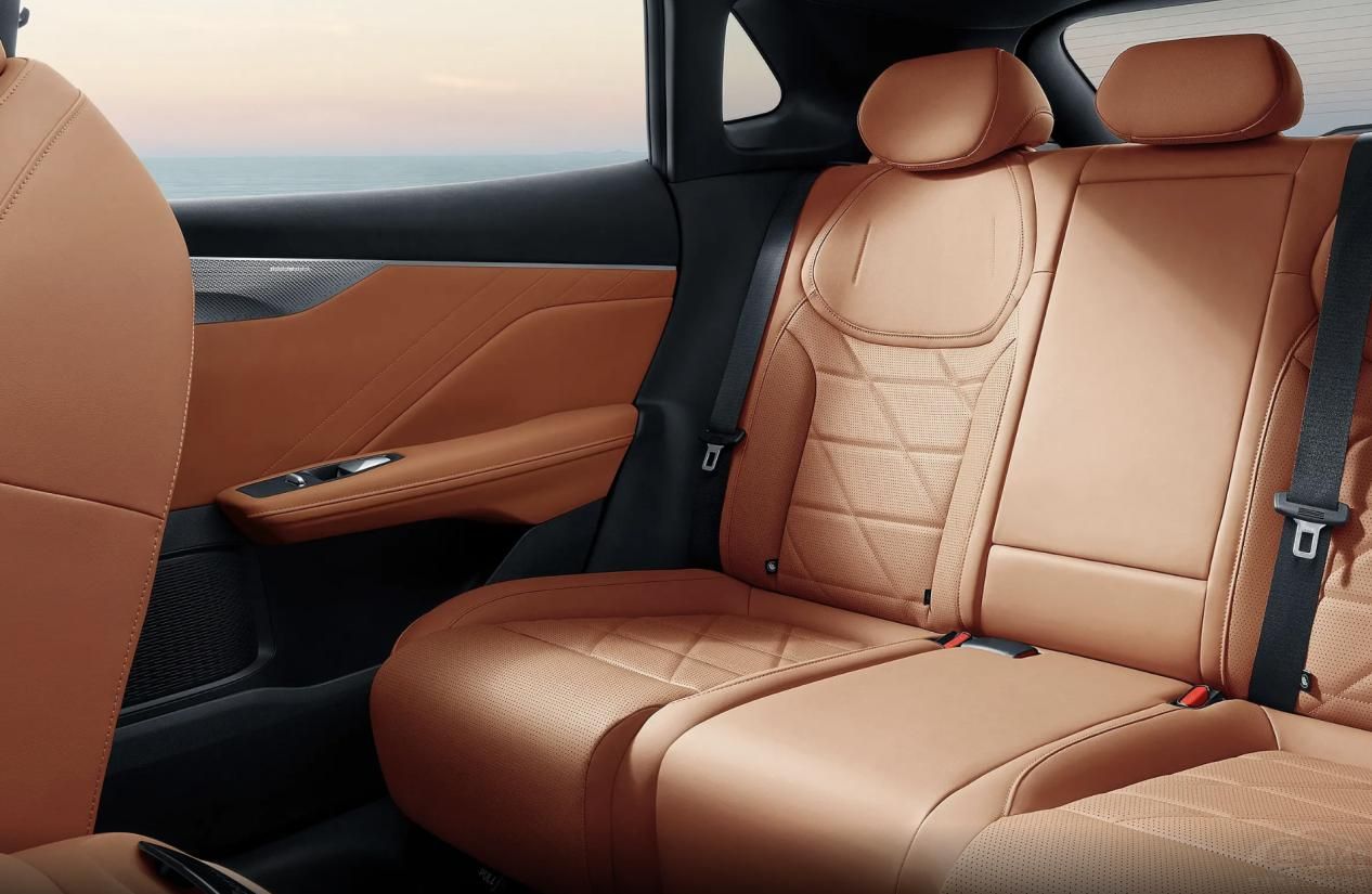 深藍S05為什么比比亞迪元PLUS更值得入手 深藍S05為什么比比亞迪元PLUS更值得入手