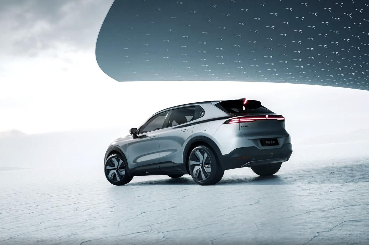 深藍S05為什么比比亞迪元PLUS更值得入手 深藍S05為什么比比亞迪元PLUS更值得入手