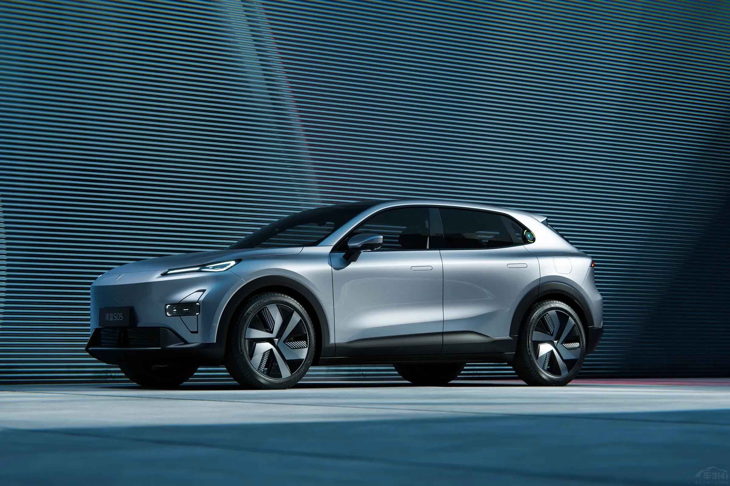 10萬級純電空間SUV:把空間魔法玩明白了 10萬級純電空間SUV:把空間魔法玩明白了