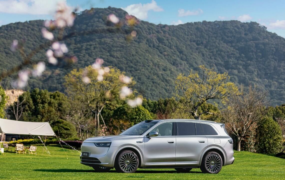 40fʽASUV˵Ċ^Ŀ(bio)