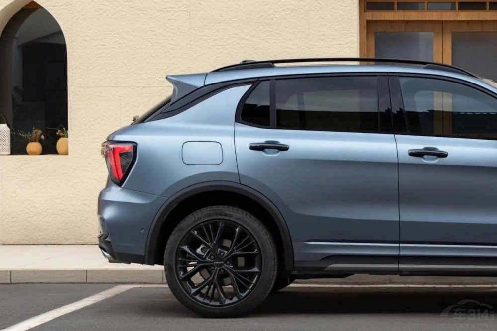 領(lǐng)克01煥新版 做15萬級SUV市場的攪局者 領(lǐng)克01煥新版 做15萬級SUV市場的攪局者