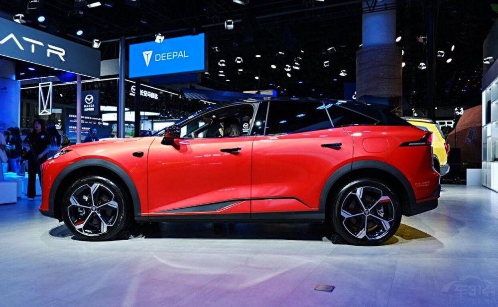 成都車展最具性價(jià)比的SUV:預(yù)算15萬足夠 成都車展最具性價(jià)比的SUV:預(yù)算15萬足夠