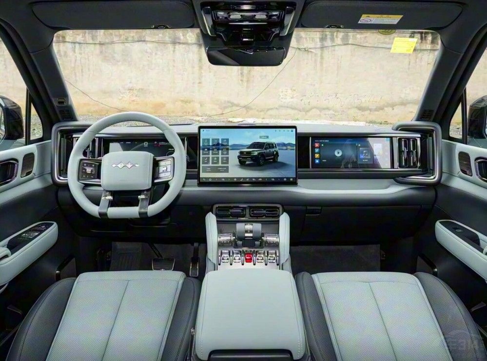 不必再看衛(wèi)士霸道國產(chǎn)越野SUV實(shí)惠更強(qiáng)悍 不必再看衛(wèi)士霸道國產(chǎn)越野SUV實(shí)惠更強(qiáng)悍