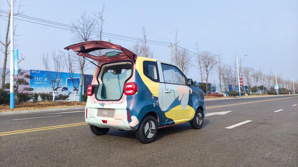 諜照曝光 凌寶攜全新智趣小車F01領(lǐng)跑新年 諜照曝光 凌寶攜全新智趣小車F01領(lǐng)跑新年