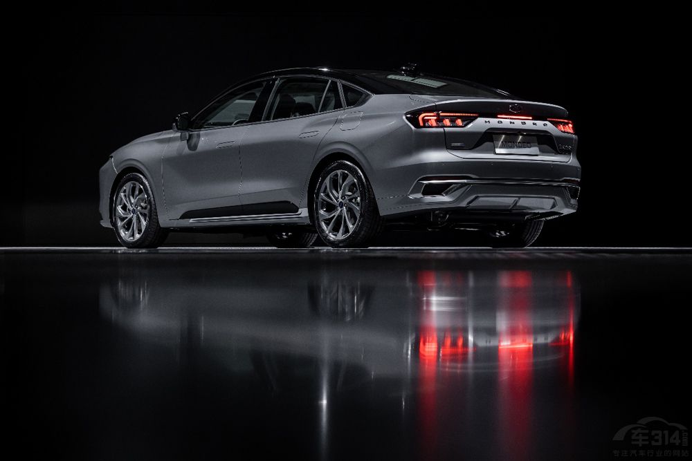 躍級(jí)新生 躍級(jí)新生