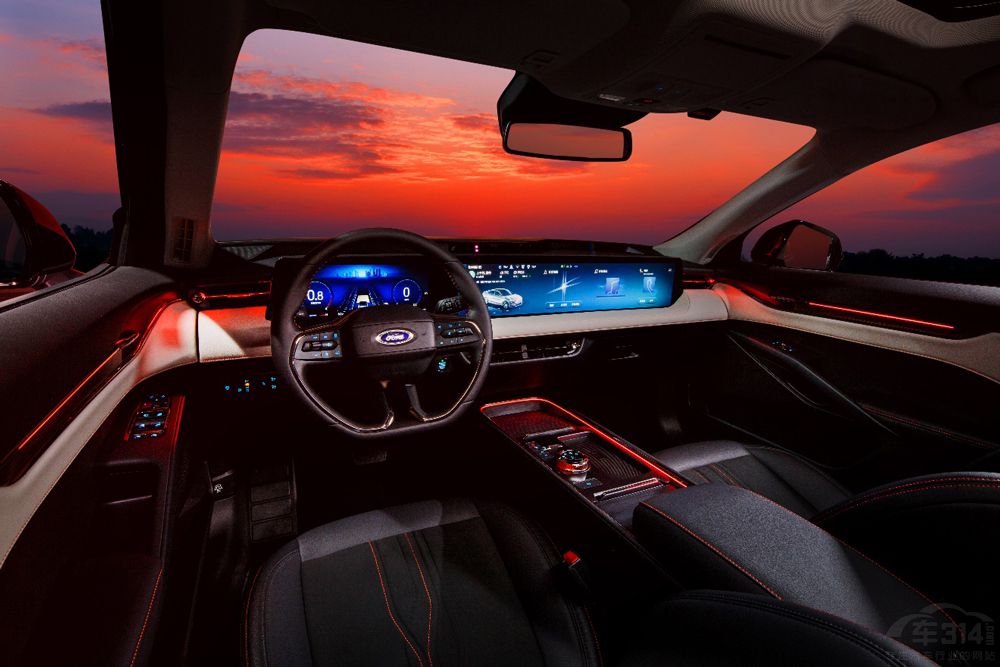 躍級(jí)新生 躍級(jí)新生