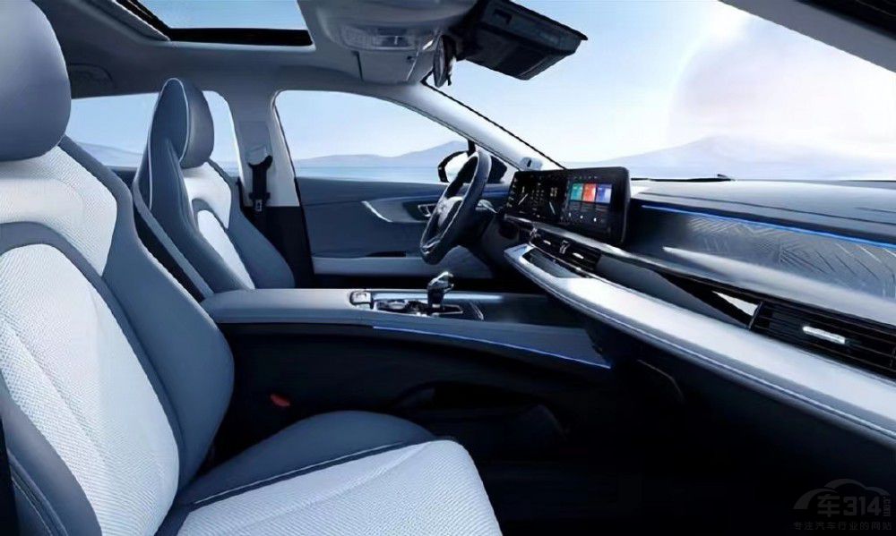 個(gè)個(gè)看點(diǎn)十足 盤點(diǎn)重慶車展五款重磅新車 個(gè)個(gè)看點(diǎn)十足 盤點(diǎn)重慶車展五款重磅新車