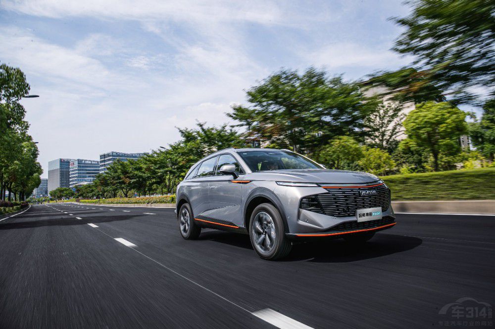 哈弗神獸混動(dòng)DHT正式上市 售價(jià)15.38萬起 哈弗神獸混動(dòng)DHT正式上市 售價(jià)15.38萬起