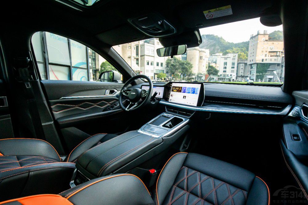 哈弗神獸混動(dòng)DHT正式上市 售價(jià)15.38萬起 哈弗神獸混動(dòng)DHT正式上市 售價(jià)15.38萬起